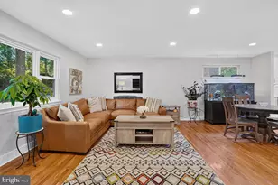 5010 Gainsborough Dr, Fairfax, VA 22032 - Photo 10