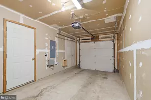 1881 Crescent Park Dr, Reston, VA 20190 - Photo 28