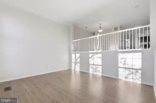 1881 Crescent Park Dr, Reston, VA 20190 - Photo 4