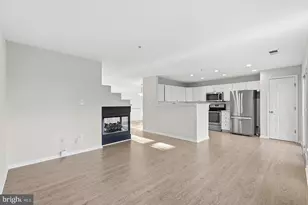 1881 Crescent Park Dr, Reston, VA 20190 - Photo 12