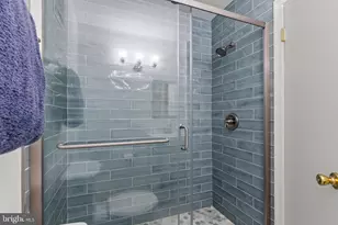 10178 Oakton Terrace Rd, Oakton, VA 22124 - Photo 10