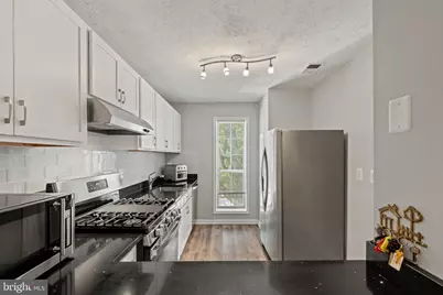 10178 Oakton Terrace Road #178, Oakton, VA 22124 - Photo 26