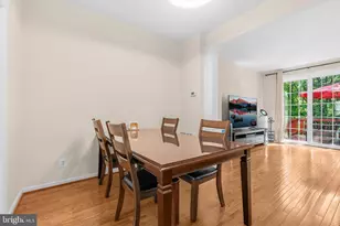 13967 Gill Brook Ln, Centreville, VA 20121 - Photo 14