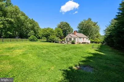 636 Walker Road, Great Falls, VA 22066 - Photo 8