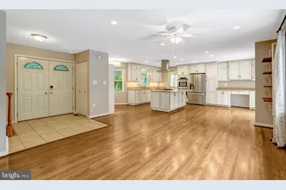 6717 Reynard Drive, Springfield, VA 22152 - Photo 8