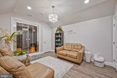 9107 Dara Lane, Great Falls, VA 22066 - Photo 40