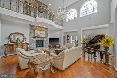 9107 Dara Lane, Great Falls, VA 22066 - Photo 6