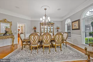 9107 Dara Ln, Great Falls, VA 22066 - Photo 14