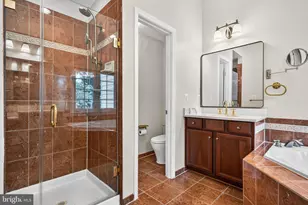 13042 Greg Roy Ln, Herndon, VA 20171 - Photo 22