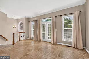 13042 Greg Roy Ln, Herndon, VA 20171 - Photo 6