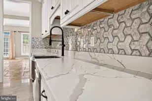 13042 Greg Roy Ln, Herndon, VA 20171 - Photo 36