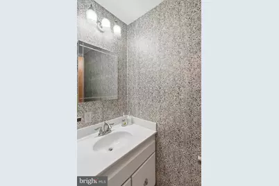 709 McKinley Street NE, Vienna, VA 22180 - Photo 22