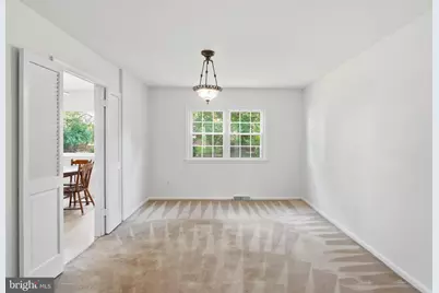 709 McKinley Street NE, Vienna, VA 22180 - Photo 10
