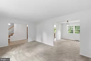 709 McKinley St NE, Vienna, VA 22180 - Photo 6