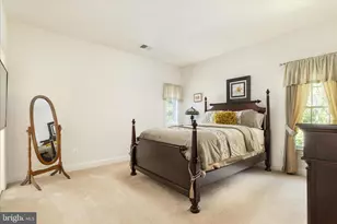 8906 Laurel Overlook Dr, Lorton, VA 22079 - Photo 24