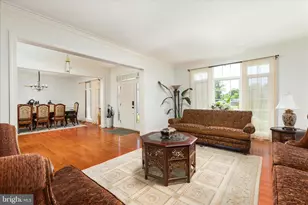 8906 Laurel Overlook Dr, Lorton, VA 22079 - Photo 8