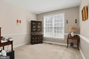 8906 Laurel Overlook Dr, Lorton, VA 22079 - Photo 16