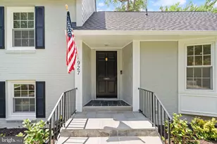 927 Priscilla Ln, Alexandria, VA 22308 - Photo 2