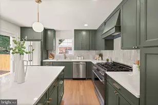 927 Priscilla Ln, Alexandria, VA 22308 - Photo 12