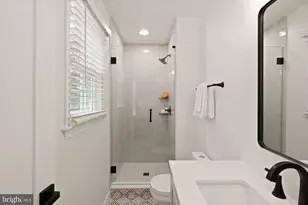 927 Priscilla Ln, Alexandria, VA 22308 - Photo 16
