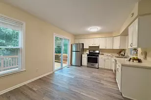 5304 Buxton Ct, Alexandria, VA 22315 - Photo 10
