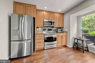 13506 Huntsfield Ct, Herndon, VA 20171 - Photo 18