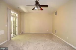 7810 Locust Leaf Ln, Alexandria, VA 22315 - Photo 24