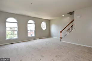 7810 Locust Leaf Ln, Alexandria, VA 22315 - Photo 16