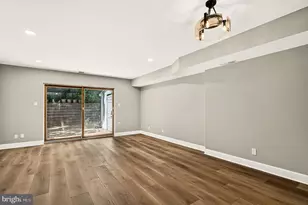 7617 Tiverton Dr, Springfield, VA 22152 - Photo 8