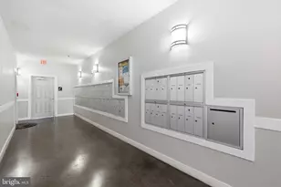 12953 Centre Park Cir, Herndon, VA 20171 - Photo 4