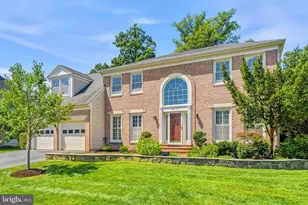 2610 Paddock Gate Ct, Herndon, VA 20171 - Photo 2