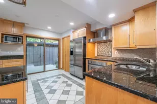 11903 Escalante Ct, Reston, VA 20191 - Photo 12