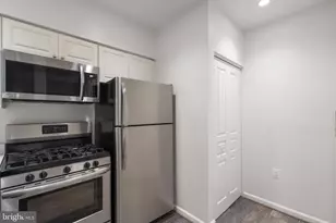 12915 Alton Square, Herndon, VA 20170 - Photo 14