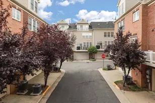7980 Vigne Ct, Vienna, VA 22182 - Photo 36