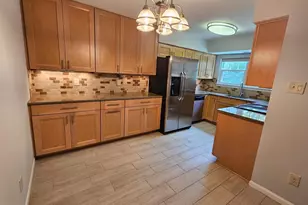 12109 Greenway Ct, Fairfax, VA 22033 - Photo 1