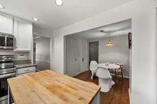 2085 Cobblestone Ln, Reston, VA 20191 - Photo 6