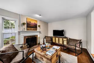 2085 Cobblestone Ln, Reston, VA 20191 - Photo 10