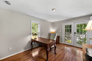 2085 Cobblestone Ln, Reston, VA 20191 - Photo 18