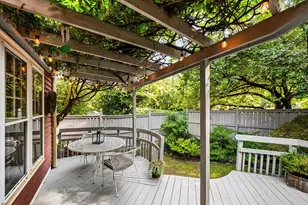 2085 Cobblestone Ln, Reston, VA 20191 - Photo 2