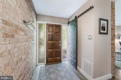 11211 Wedge Drive, Reston, VA 20190 - Photo 8