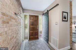 11211 Wedge Dr, Reston, VA 20190 - Photo 8