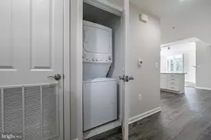 4480 Market Commons Dr, Fairfax, VA 22033 - Photo 4