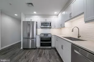 4480 Market Commons Dr, Fairfax, VA 22033 - Photo 8