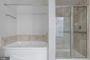 4480 Market Commons Dr, Fairfax, VA 22033 - Photo 16