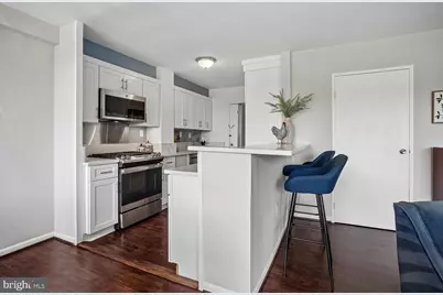 6631 Wakefield Drive #212, Alexandria, VA 22307 - Photo 8