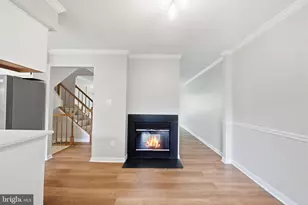 6027 Rockton Ct, Centreville, VA 20121 - Photo 16