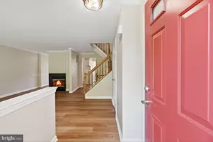 6027 Rockton Ct, Centreville, VA 20121 - Photo 2