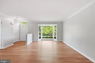 6027 Rockton Ct, Centreville, VA 20121 - Photo 4