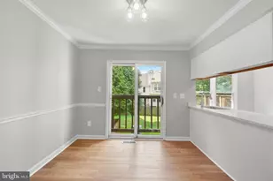 6027 Rockton Ct, Centreville, VA 20121 - Photo 8