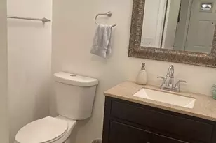 7881 Tyson Oaks Cir, Vienna, VA 22182 - Photo 4